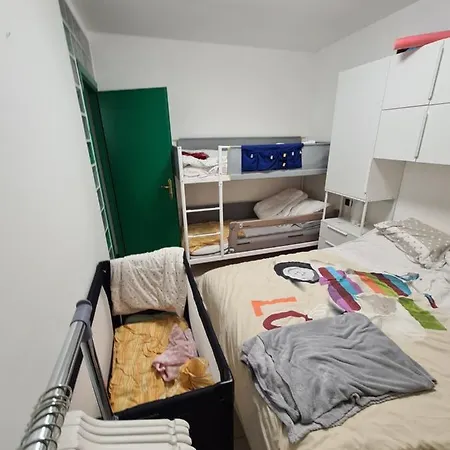 Bilocale Con Soppalco E Piscina Vicino Al Centro. アパート ペスキエーラ・デル・ガルダ